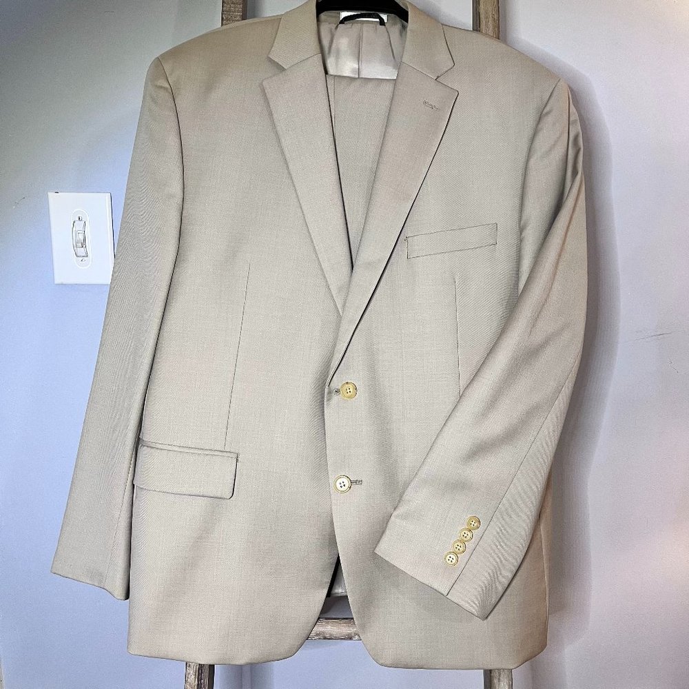 Ralph Lauren Men's Suite Size 44S Suite Coat, 38x30Pants - Tan color.  EUC!